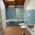 Charming Two Bedroom House 펜션 *