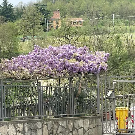 Charming Two Bedroom House * Strevi