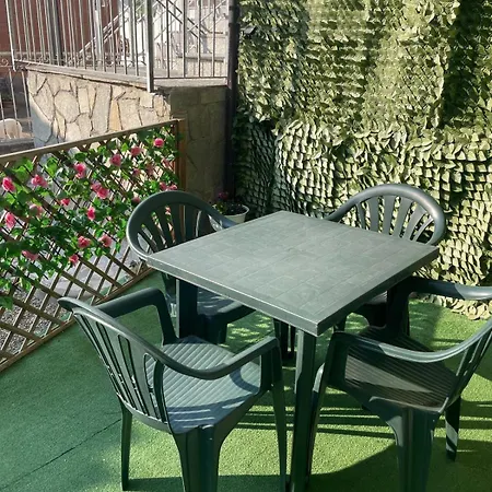 Feriehus Charming Two Bedroom House Strevi
