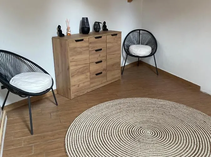 Holiday home Charming Two Bedroom House Strevi