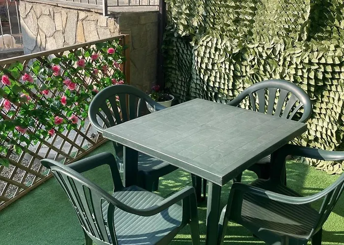 Feriehus Charming Two Bedroom House Strevi